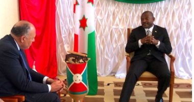 في مستهل جولته الخارجية لأفريقيا وزير الخارجية سامح شكري يلتقي رئيس بوروندي ويسلمه رسالة من السيسي