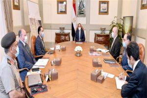 الرئيس يطلع على خطط وجهود تطوير المناطق السكنية غير الآمنة بمحيط القاهرة