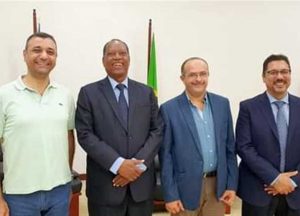 نائب رئيس «المقاولون العرب» يلتقي وزير الخارجية التنزاني لمتابعة أعمال إنشاء سد جوليوس نيريري