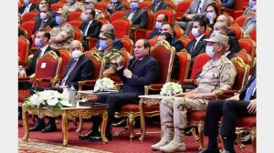 السيسى للمصريين: الحفاظ علي الدولة واستقرارها هو القضية الأهم في مصر ويوجه التحية والتقدير للقوات المسلحة ورجالها 