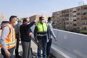 الرئيس السيسي يتفقد أعمال تطوير الطرق والمحاور بشرق القاهرة