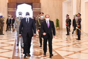 بالفيديو.. الرئيس السيسي يستقبل نظيره السنغالي بقصر الاتحادية