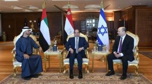 الرئيس السيسي يلتقي ولي عهد ابو ظبي ورئيس وزراء اسرائيل بشرم الشيخ