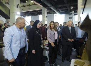 وزيرة التجارة ومحافظا دمياط والقاهرة يفتتحون معرض أثاث «صنع في دمياط» بمشاركة 70 عارضًا