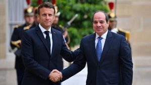 الرئيس السيسي يجري اتصالا هاتفيا مع نظيره الفرنسي إيمانويل ماكرون