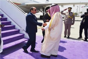 الرئيس السيسى يصل للسعودية للمشاركة بالدورة 32 لجامعة الدول العربية