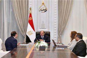 بحضور مدبولي والسعيد.. الرئيس يطلع على مجمل مشروعات صندوق مصر السيادي