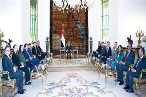 الرئيس السيسي يؤكد لوفد مجلس النواب الأمريكي رؤية مصر بشأن أهمية السلام والتنمية في تجفيف منابع الإرهاب والتطرف