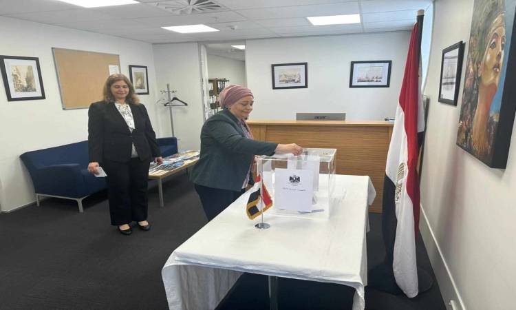 سفارة مصر بأستراليا تستقبل المواطنين للتصويت فى انتخابات الرئاسة